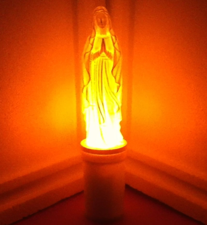 Ηλεκτρικό κερί με άγαλμα Παναγίας πορτοκαλί φωτισμού